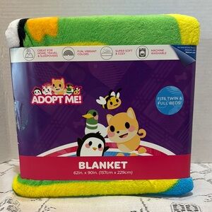 Roblox Adopt Me Twin/Full Soft & Cozy Blanket Free Hugs Unicorn Penguin 62”x90”